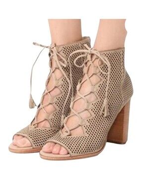 Frye Gabby Perforated Ghillie Lace Heels / Sandals | Laser Cut - Size 8